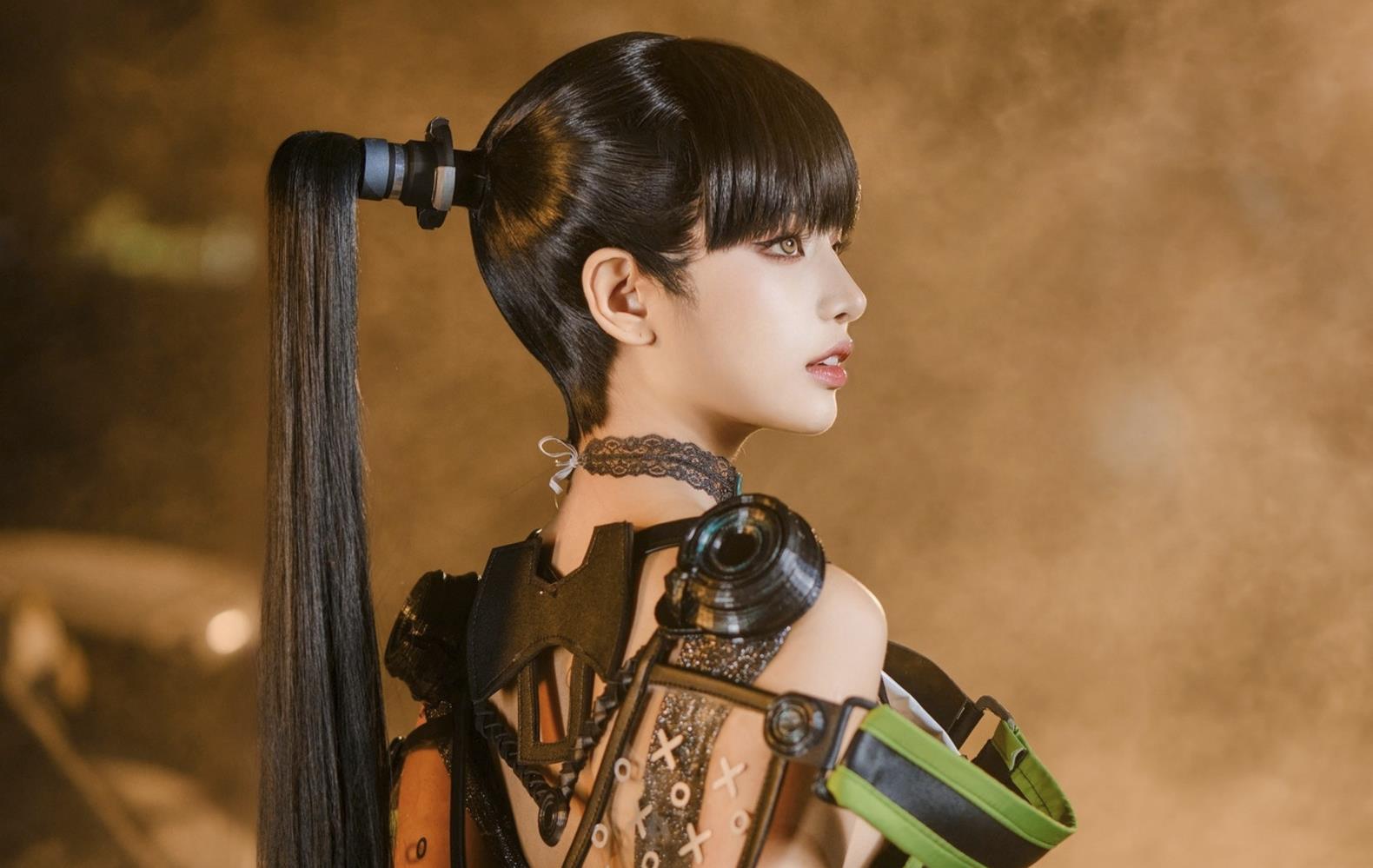 Charess Stuns With a Fiery Stellar Blade Cosplay