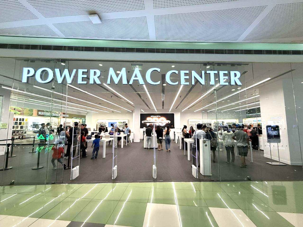 Discover Your Favorite Apple Products at Cyberzone Mall of Asia