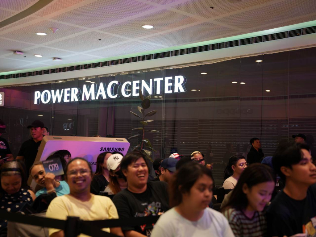 iphone 17 cyberzone power mac 2