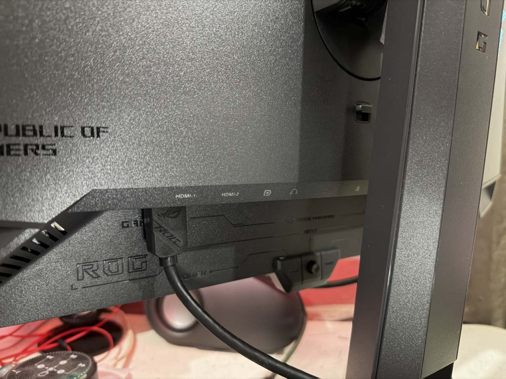 ROG Strix OLED XG27AQWMG back