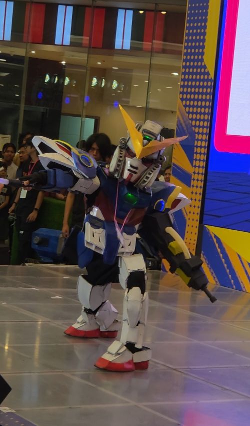 sm-cyberzone-geek-con-dx27