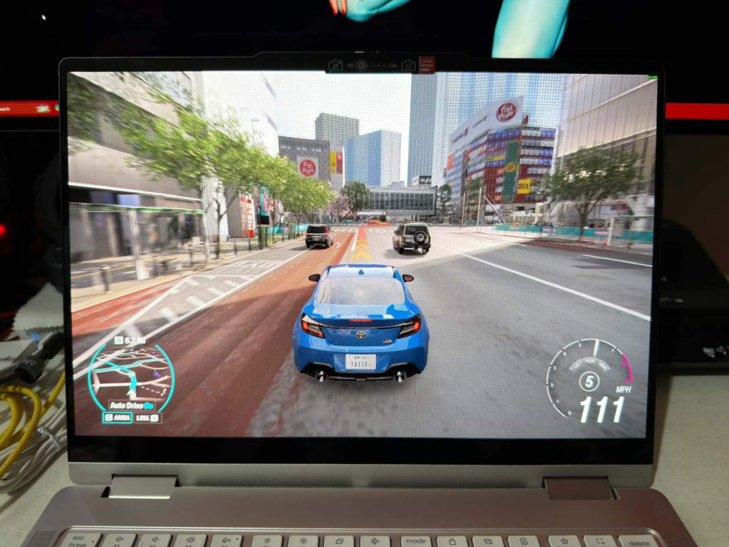 Lenovo Yoga 7i 2‑in‑1 feature06