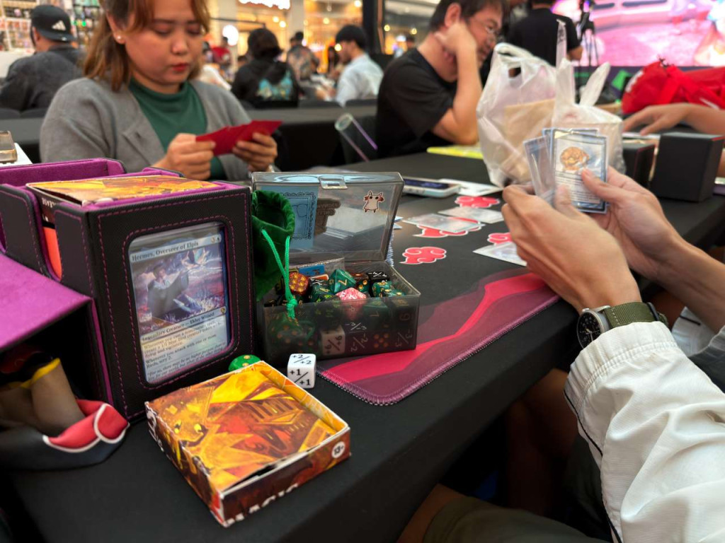 sm cyberzone card collective 201